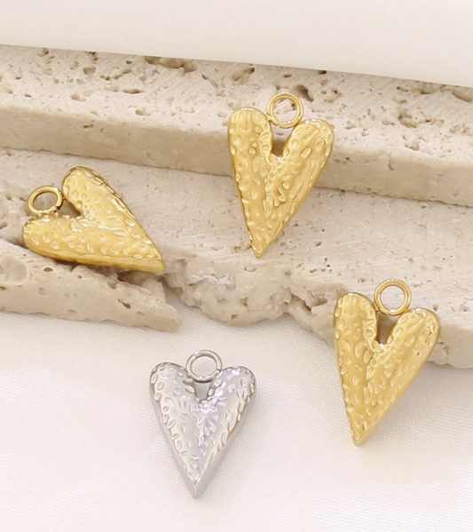 Charms numero 17 - Coeur metal martelé