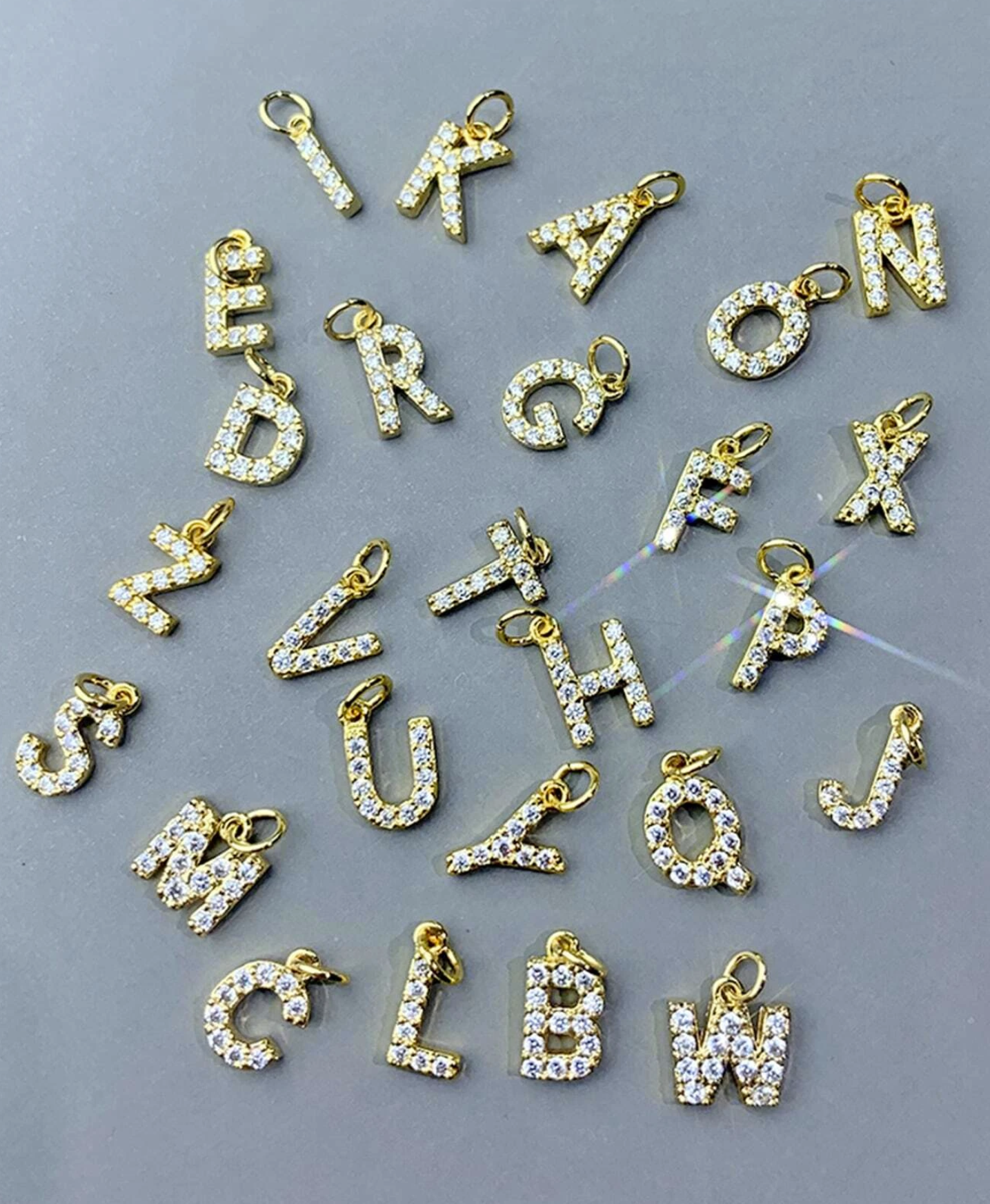Charms numéro 14- Lettres de A à Z