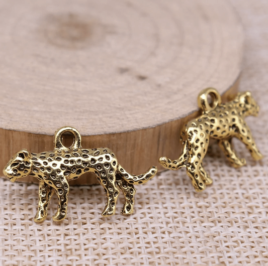Charm numéro 2 - panthère