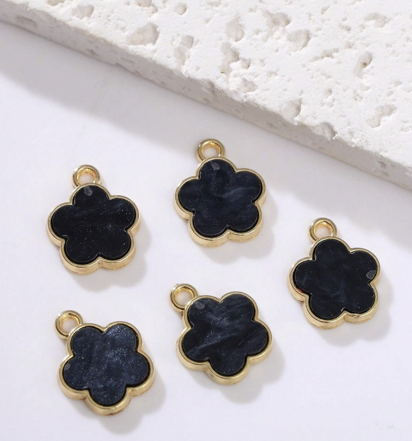 Charms NUMERO 8 - Stella