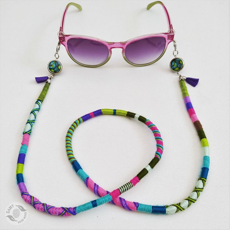 LES CHAINES DE LUNETTES