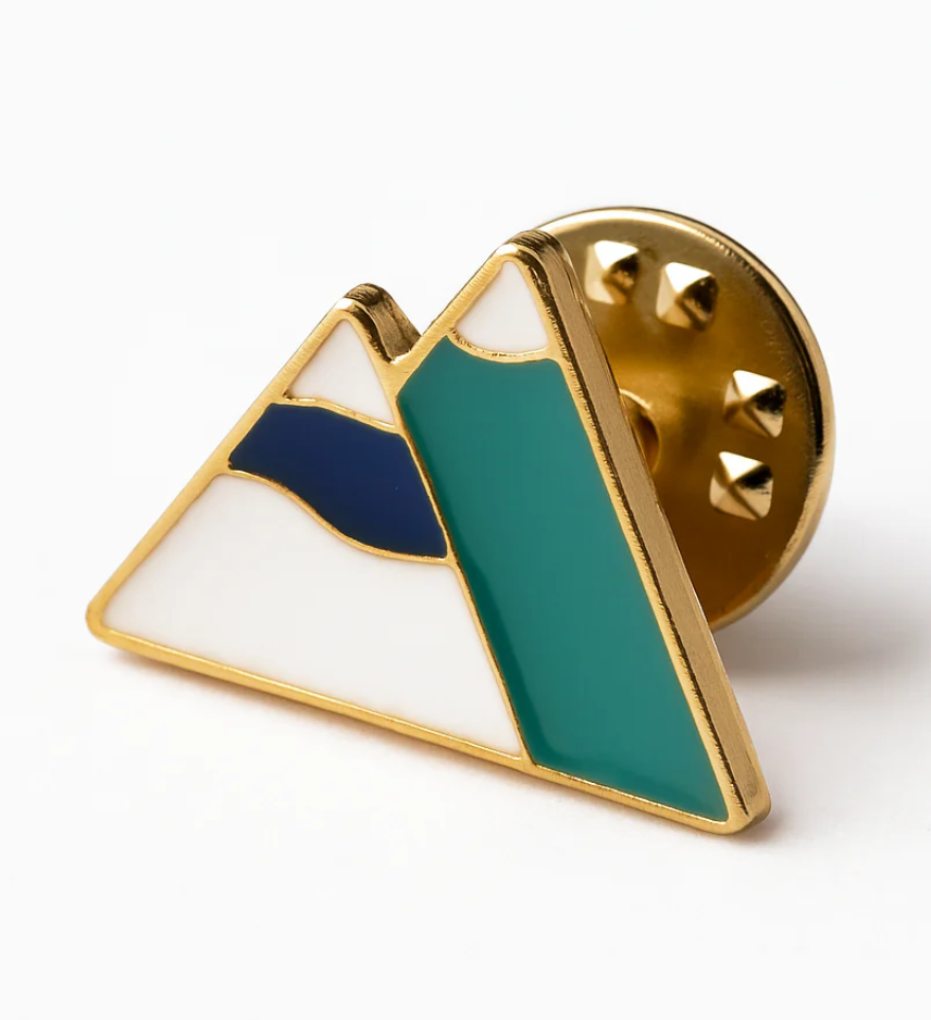 LE PIN'S PYRAMIDES