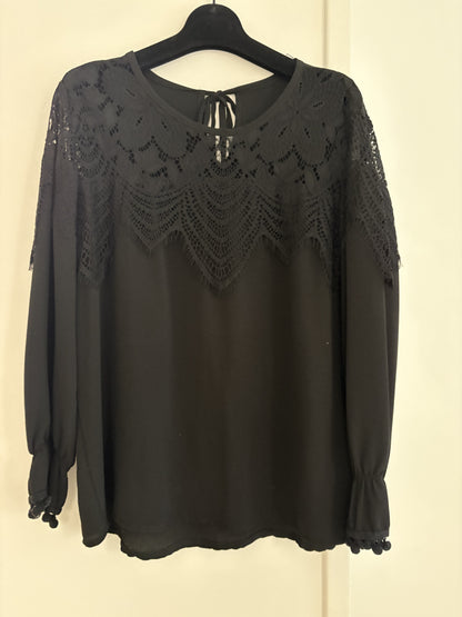 CHEMISIER AVEC BRODERIE