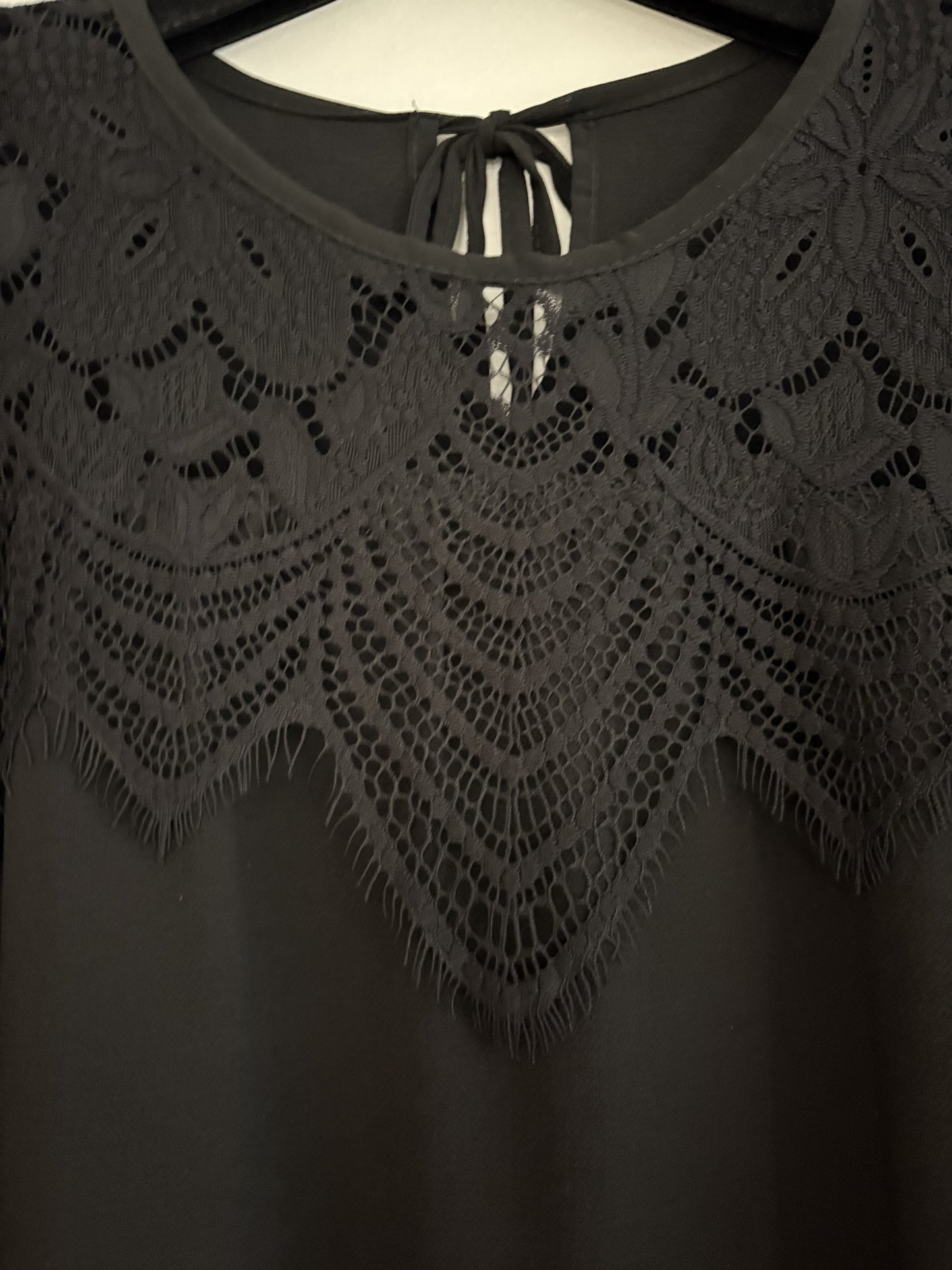 CHEMISIER AVEC BRODERIE