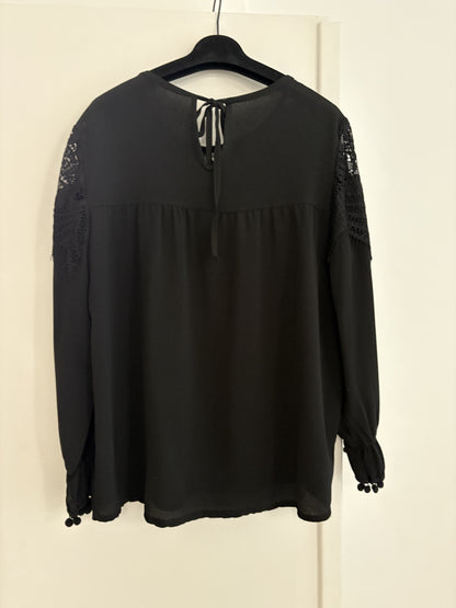 CHEMISIER AVEC BRODERIE