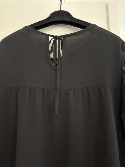 CHEMISIER AVEC BRODERIE